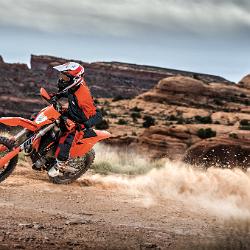 350 EXC-F MY 2017 Action 11